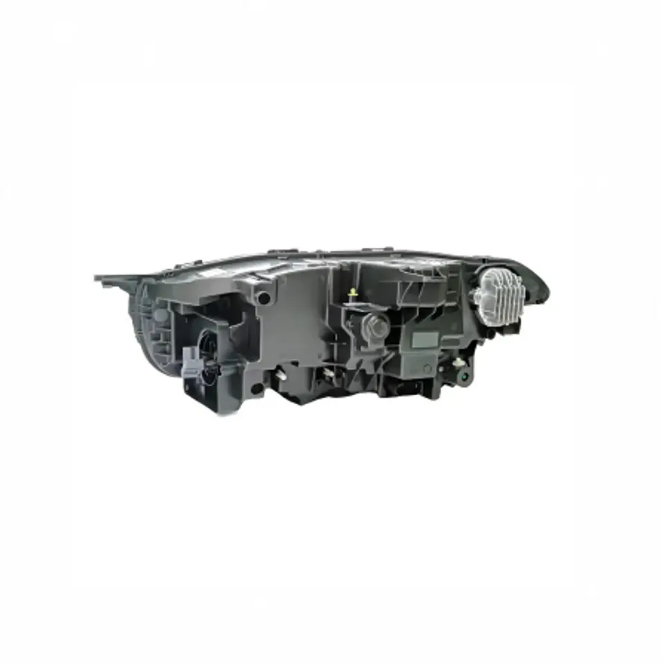 Volvo XC90 año 2017 óptico derecho  4