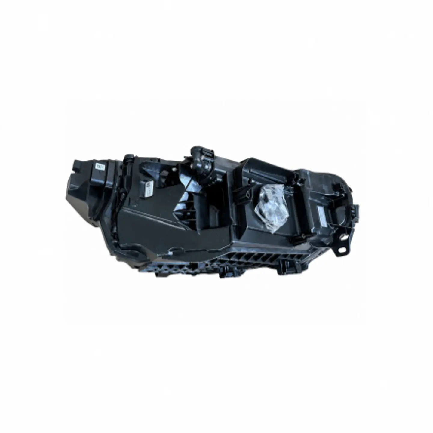 volvo XC40 año 2023 óptico izquierdo  4