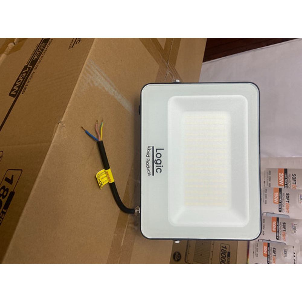 Foco Proyector Led Softlight 100w 6500k 11.000 Lum Logic
