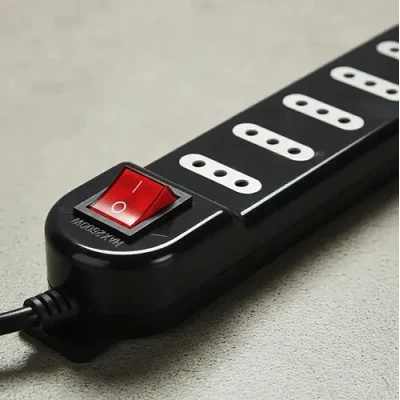 Alargador Zapatilla Macrotel 5 metros 5 posiciones Con Switch Negro