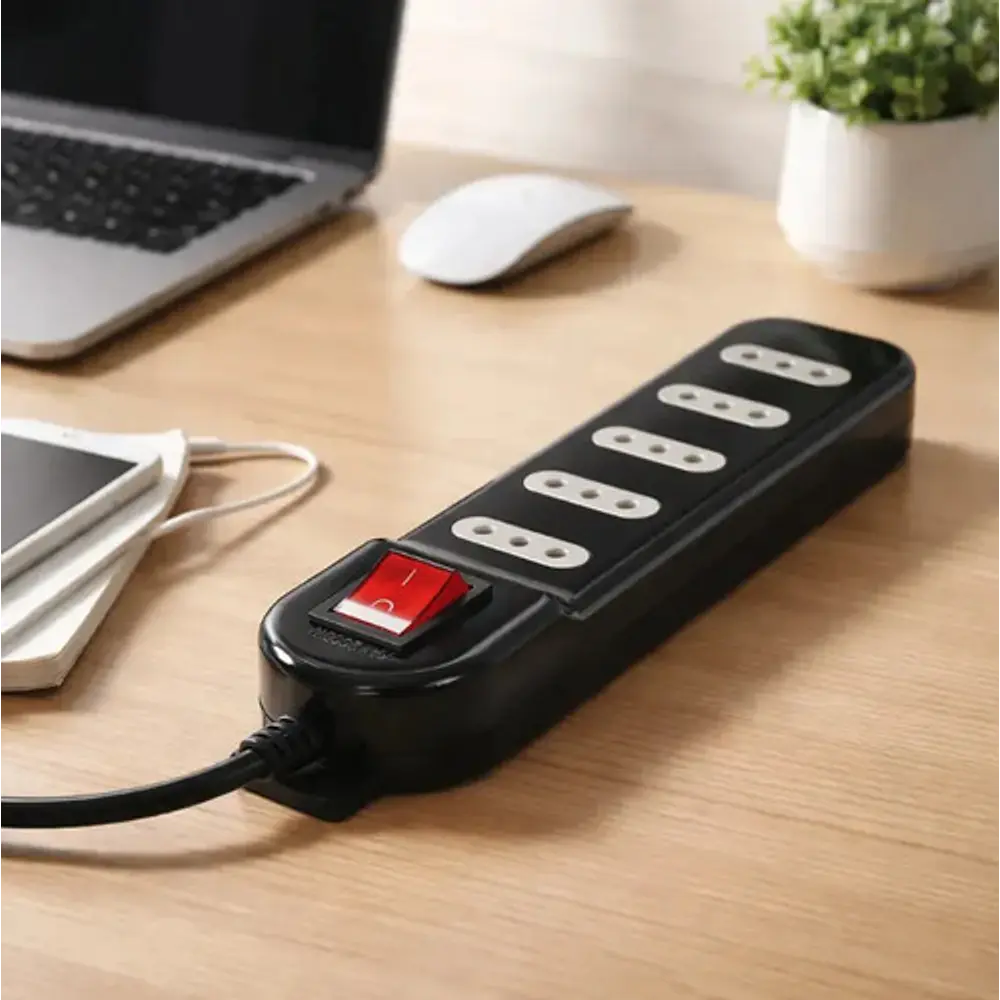 Alargador Zapatilla Macrotel 5 metros 5 posiciones Con Switch Negro