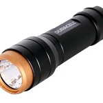 Linterna Aluminio 250 Lumens 3AAA  Negro Duracell