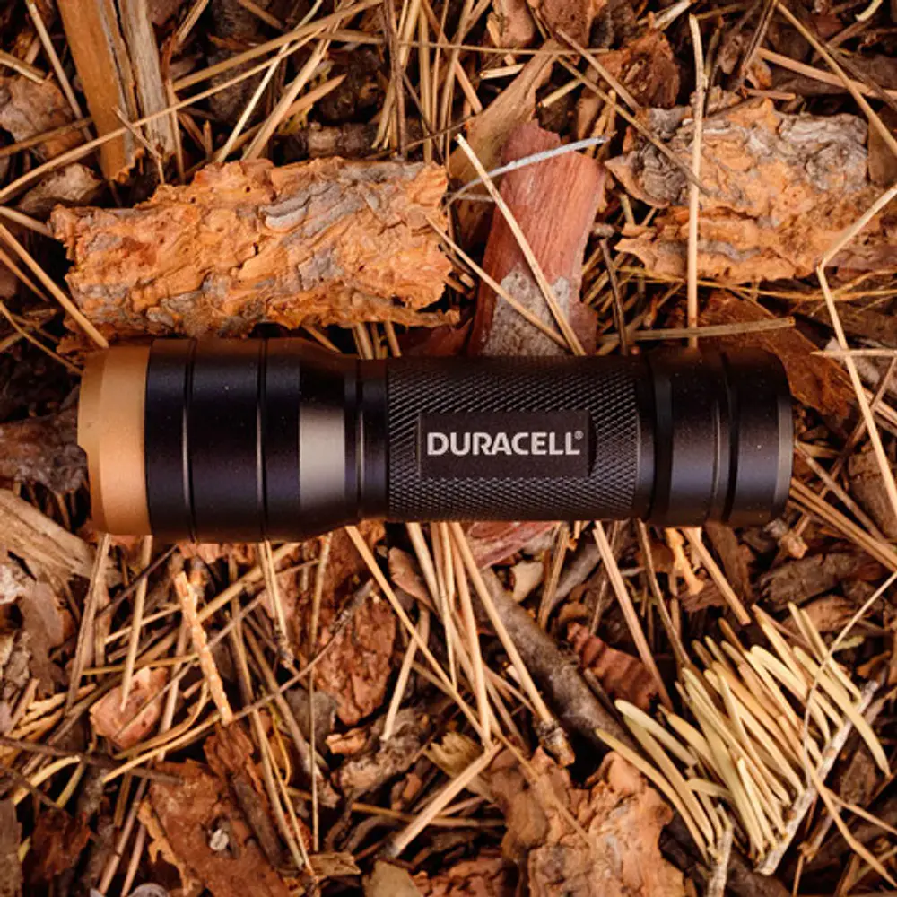 Linterna Aluminio 250 Lumens 3AAA  Negro Duracell
