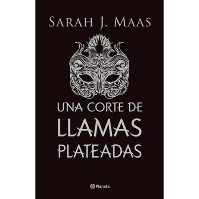 Una corte de llamas plateadas