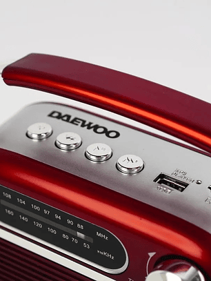 Radio Portátil Bt 2banda Amfm Usb Rojo Daewoo Di-rh221rd