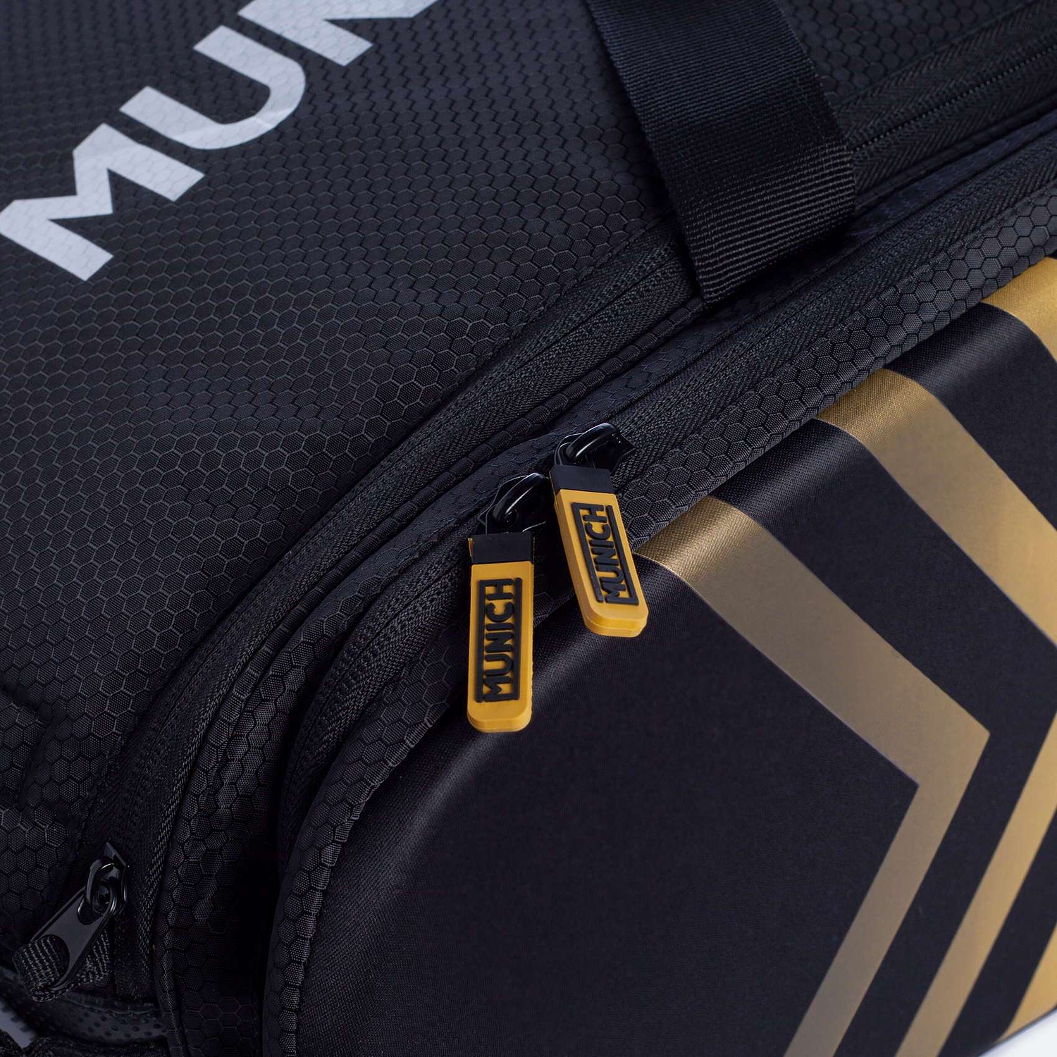 BOLSO MUNICH RACKET BAG NEGRO-DORADO 5
