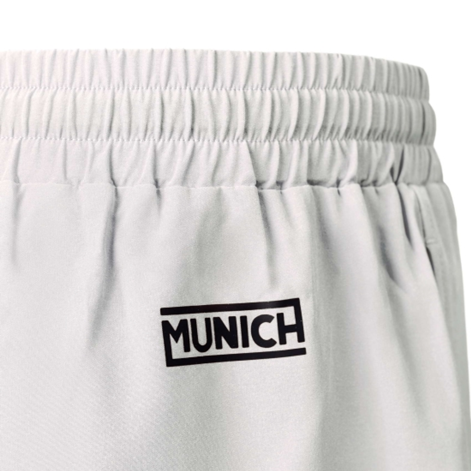 MAN SHORTS MUNICH 38 5