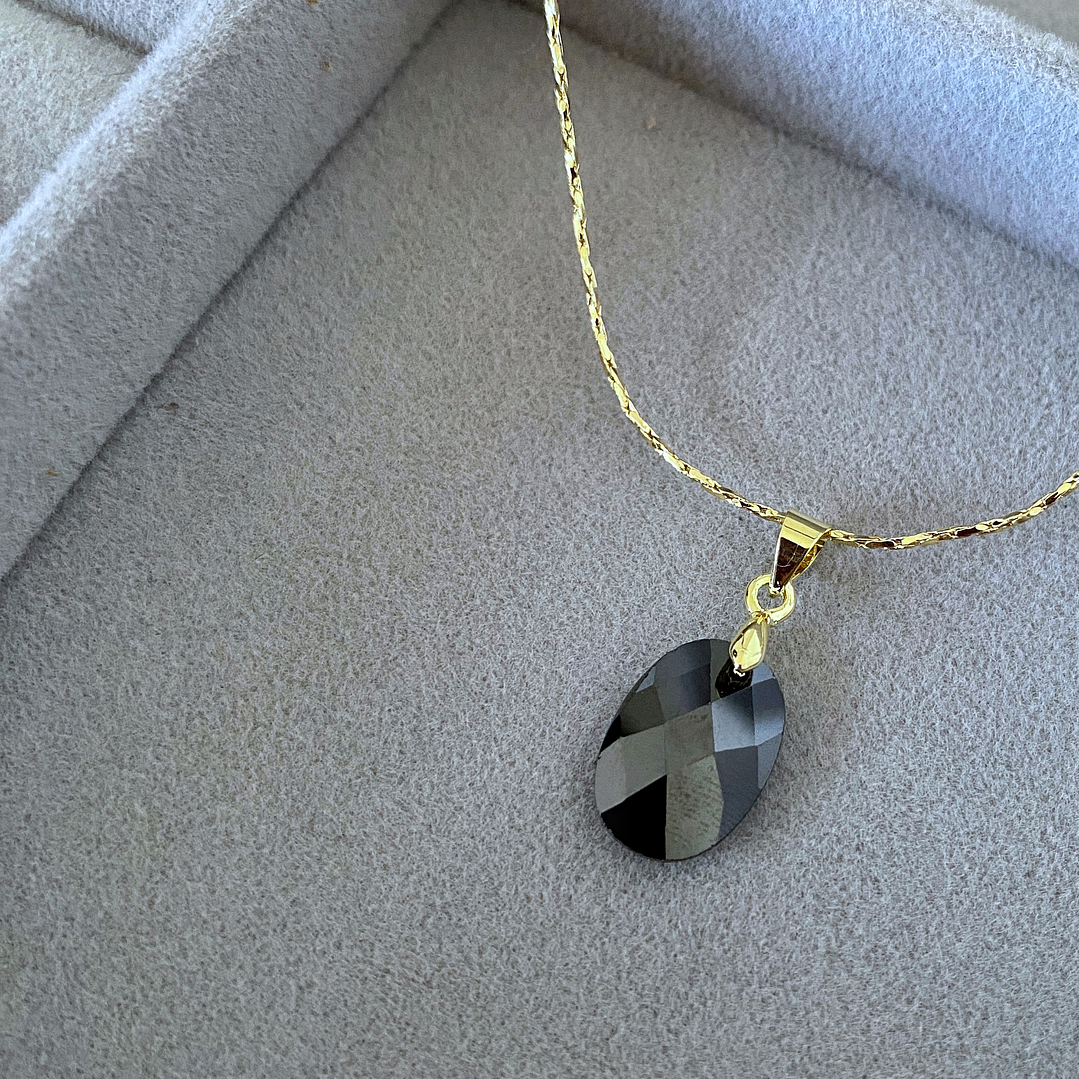 COLLAR CRISTAL BLACK 18K 1