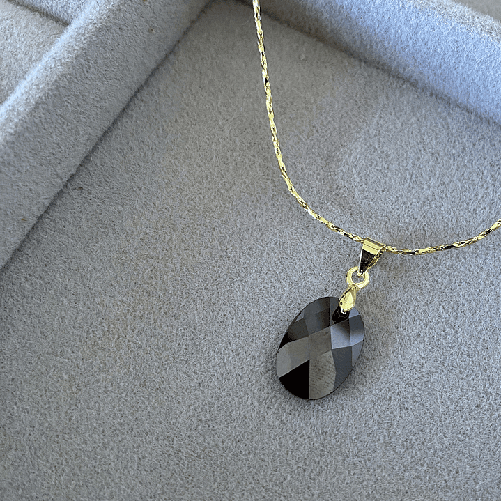 COLLAR CRISTAL BLACK 18K 1