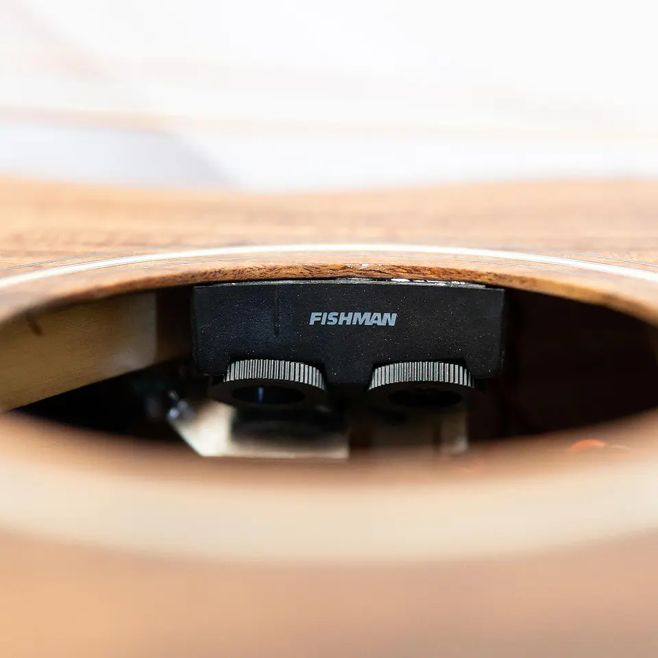 Guitarra Travel Mahori Mah-3604Eq + Funda 4