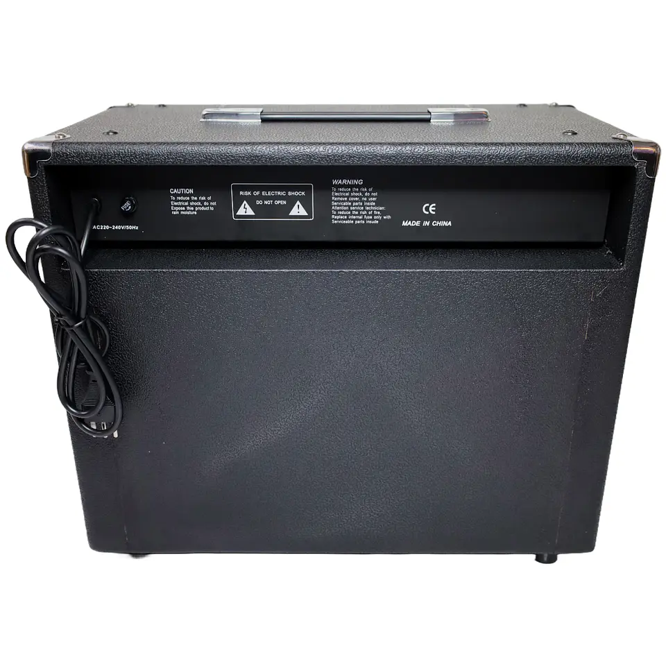 Amplificador Bajo Eléctrico 40W XB-40B XGTR 4