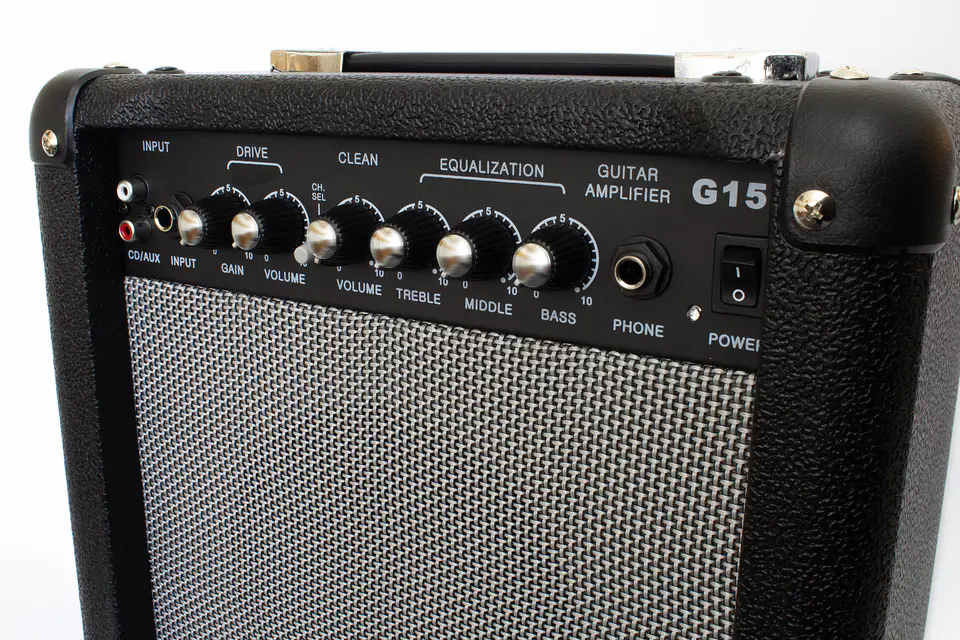 Amplificador Guitarra Eléctrica 15W G-15 XGTR 3