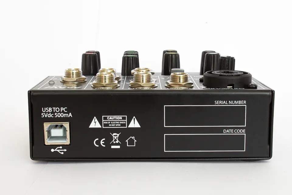 MEZCLADOR INTERFAZ MAVI M4USB 3