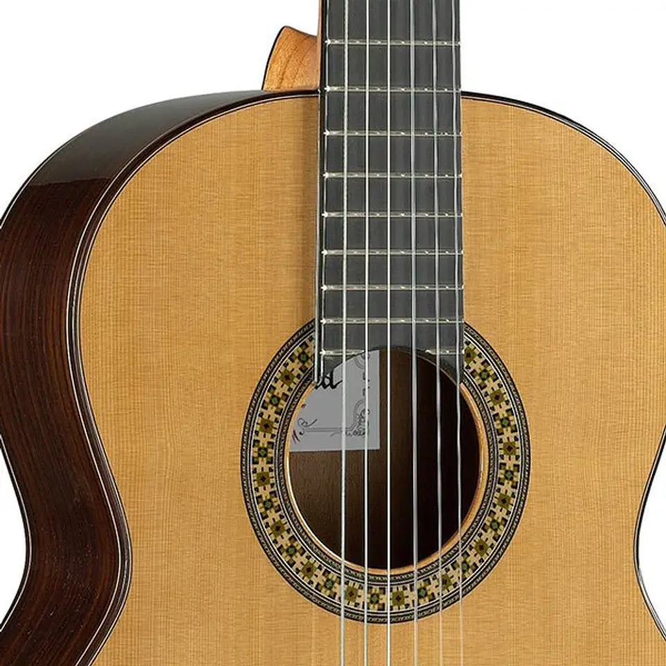 Guitarra Clásica 4P+Funda 4/4 25 Mm Alhambra 4