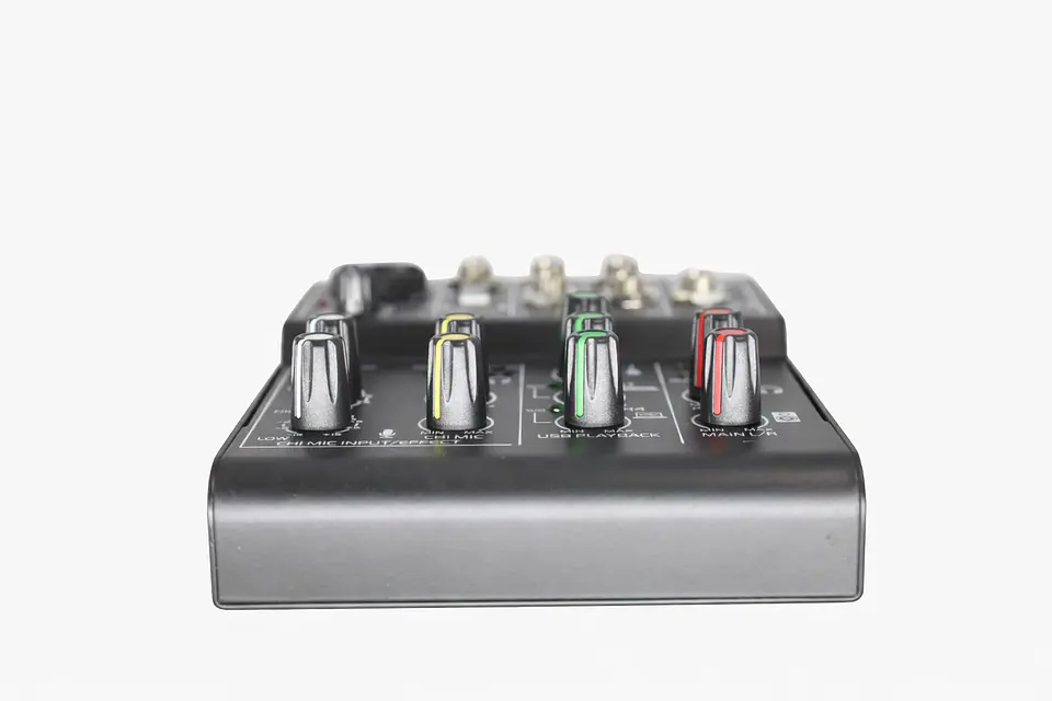 MEZCLADOR INTERFAZ MAVI M4USB 6