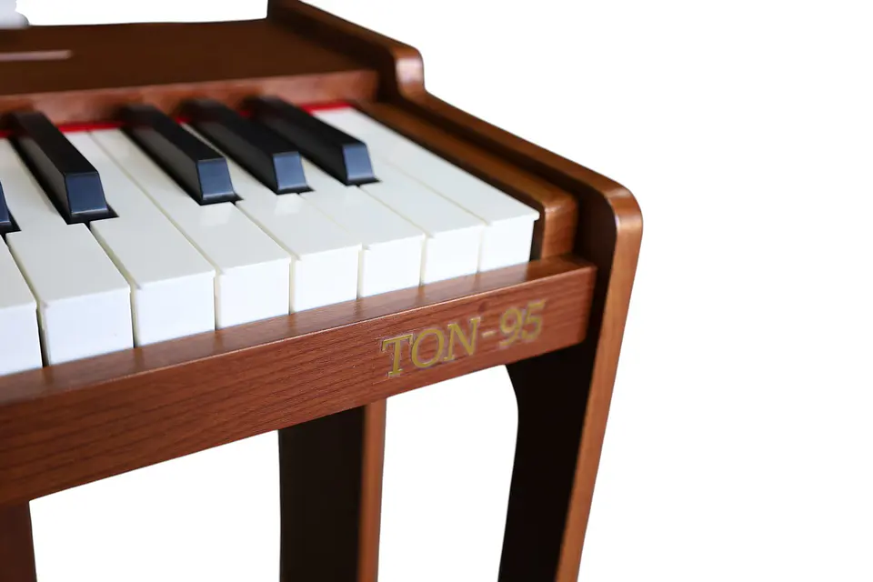 Piano Sillin Nino 37H Ton-95 Tonic 5