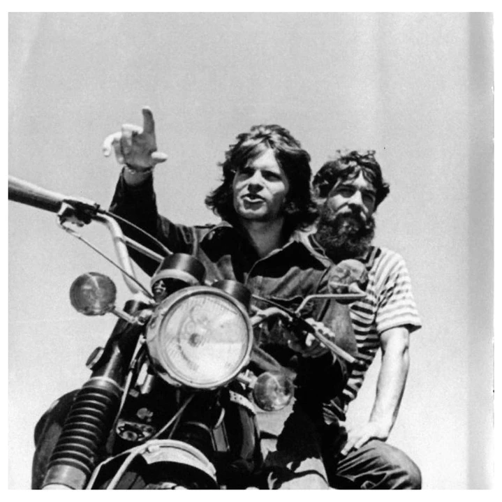 CREEDENCE CLEARWATER REVIVAL - THE BEST OF / CD 4