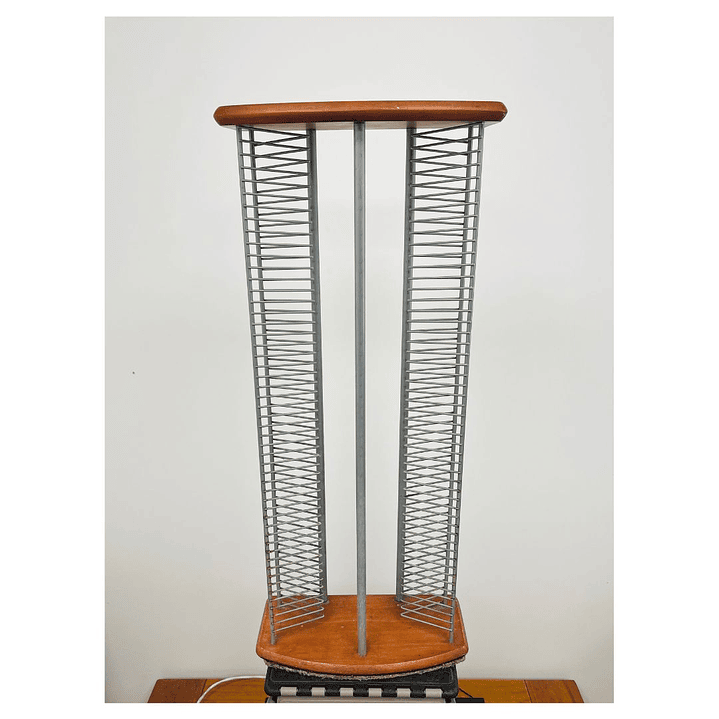 PORTA CD BASE MADERA Y METAL 100 CDs USADO  1