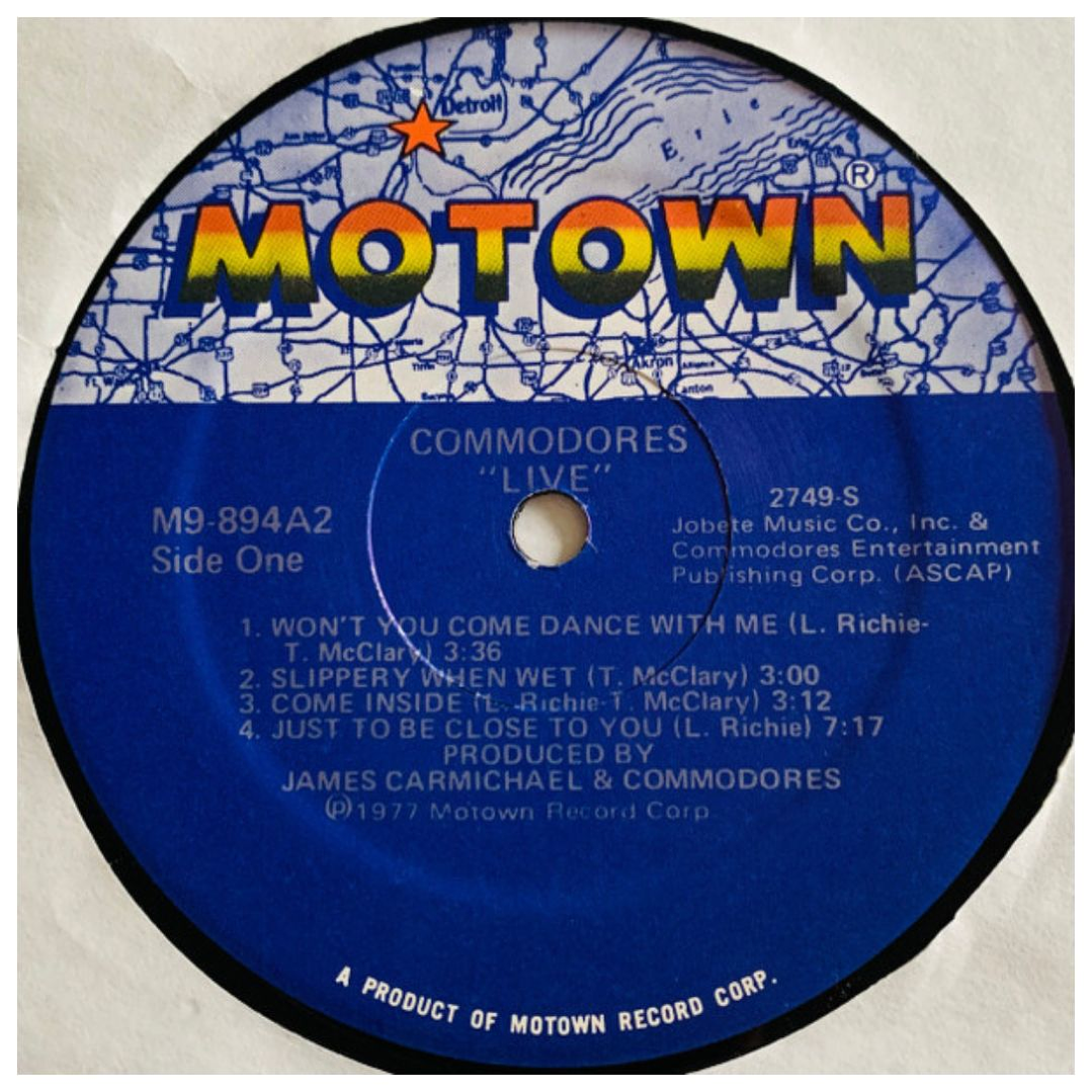 COMMODORES - LIVE (2LP) / VINILO USADO 6