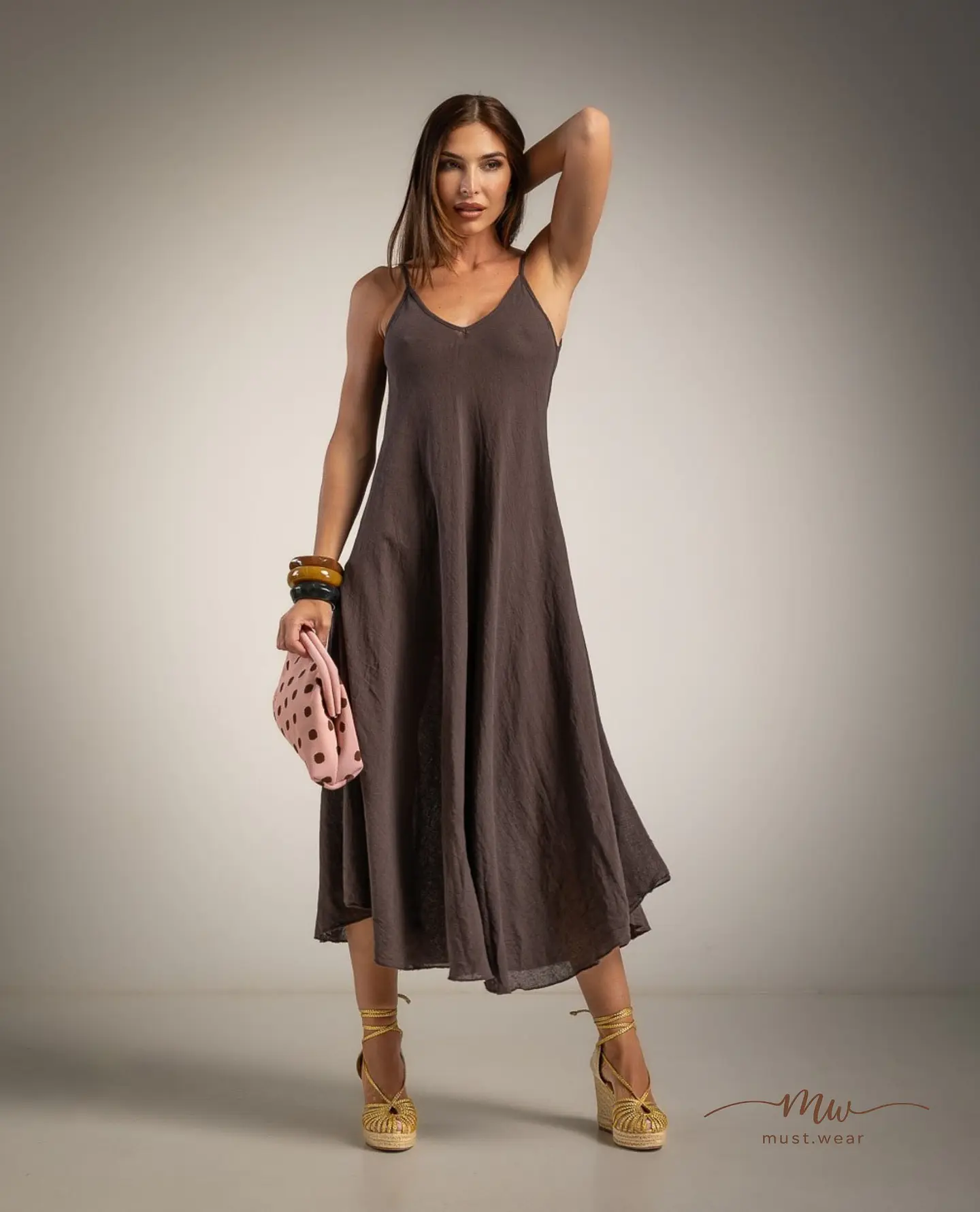 Vestido comprido em linho rústico Siena 1