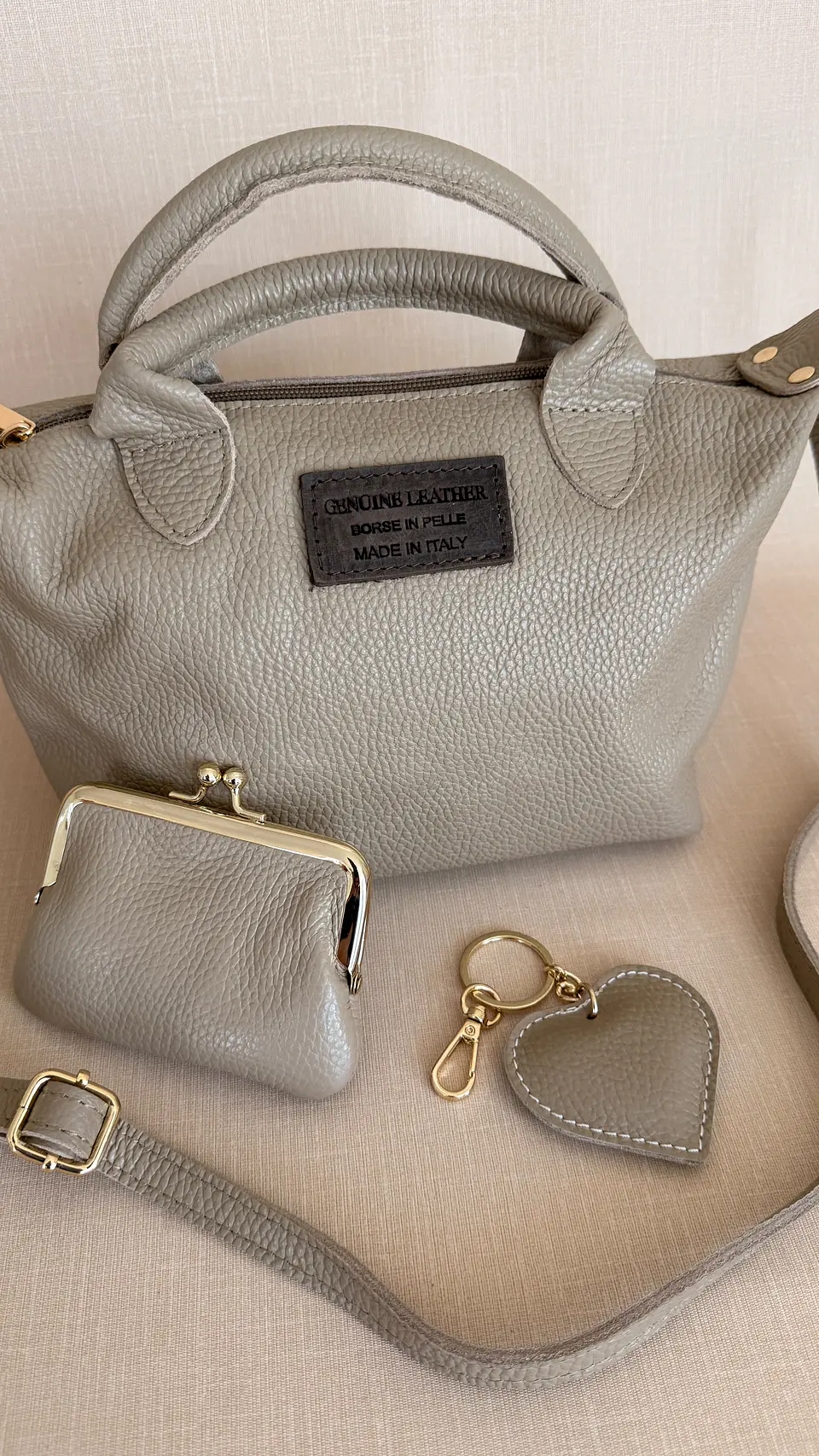 Conjunto Mala + Porta-moedas + Porta-chaves em Couro Genuíno Taupe 2