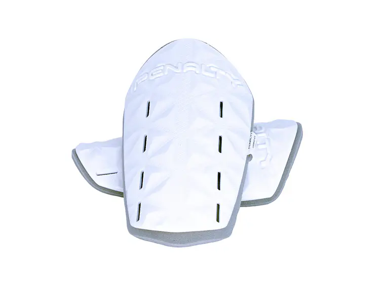 Canillera de Fútbol Penalty Matis X 9