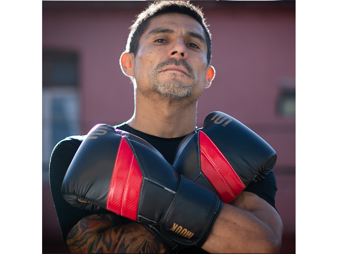Guante De Box Muuk PU K.O. Negro-Rojo 10