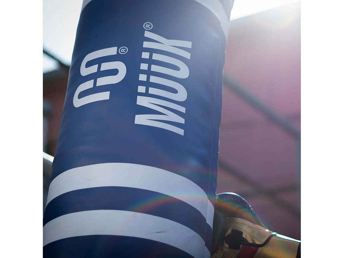 Saco de Boxeo Muuk con Rotor 1.2 Metros Azul 8