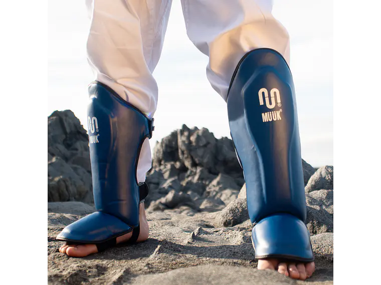 Canillera De Artes Marciales Muuk Pro Negro 12