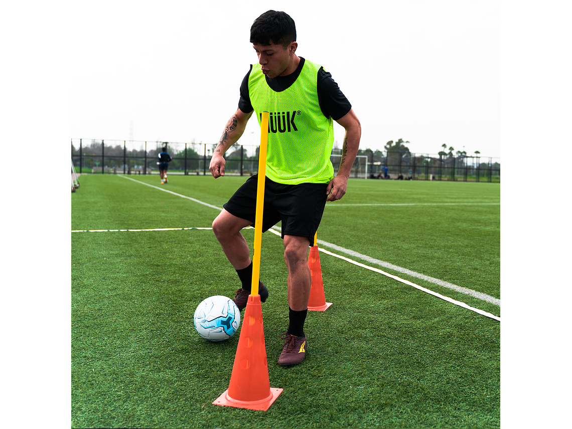 Cono PVC Muuk 38cm Perforado 7