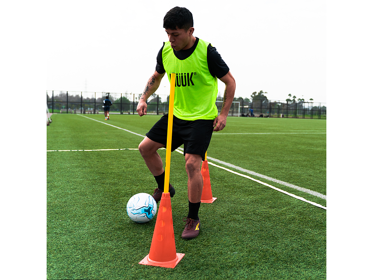 Cono PVC Muuk 38cm Perforado 7