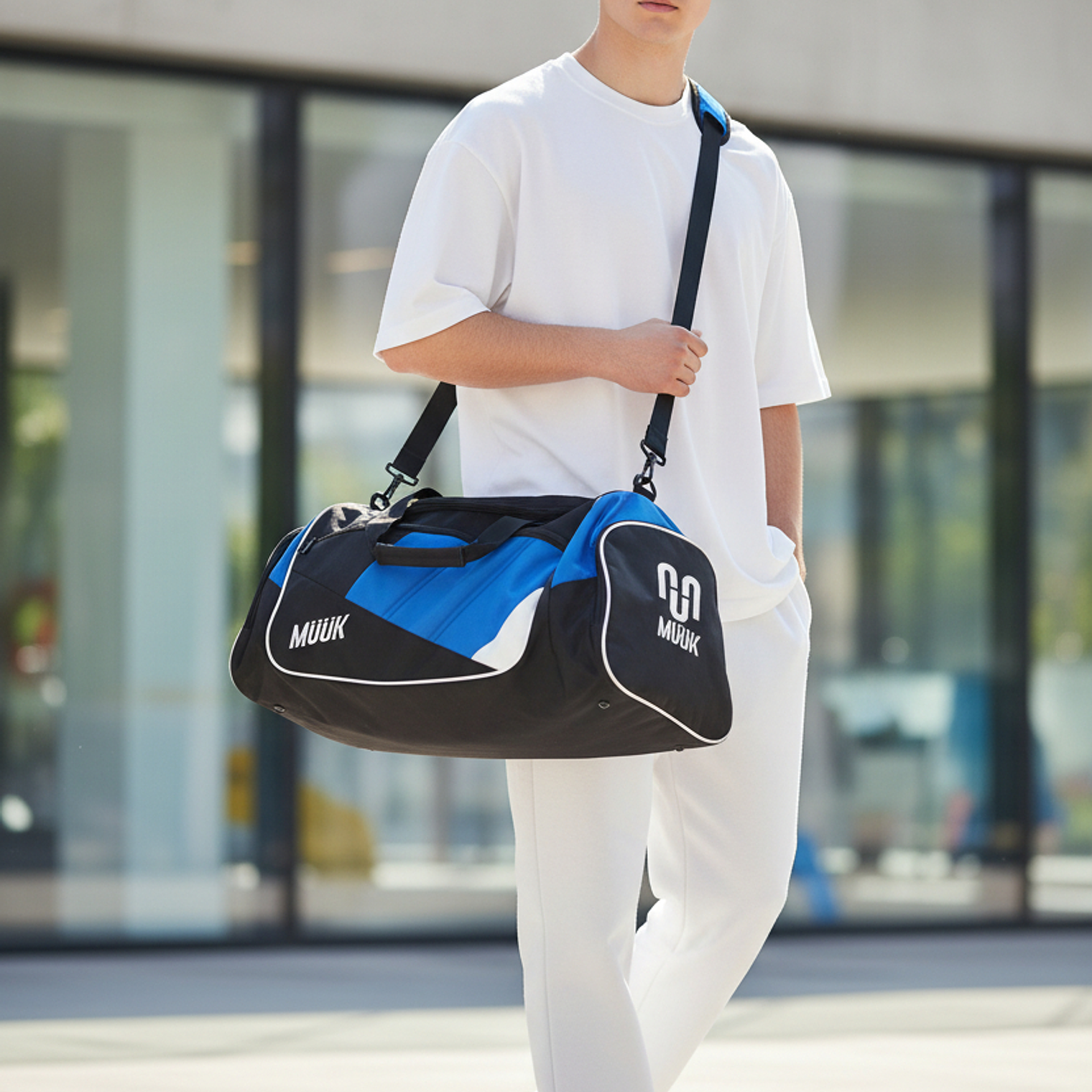 Bolso Deportivo Azul Muuk 50 lts 2