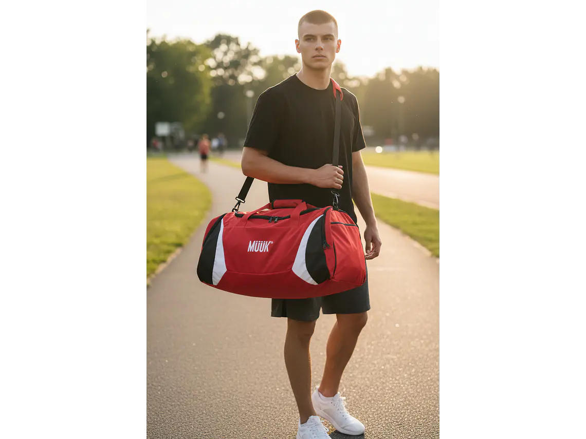 Bolso Deportivo Rojo Muuk 66 lts 5