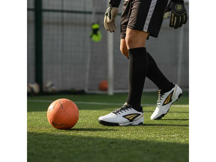 Zapato de Futbolito Penalty Brasil 70 Y-1 Blanco 5