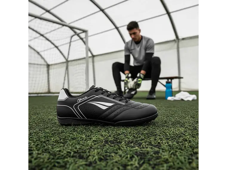 Zapato de Futbolito Penalty Classic Y-1 Negro 6