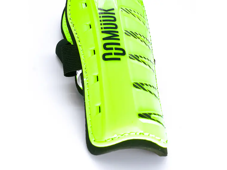 Canillera De Futbol Muuk Pro XXIII 4