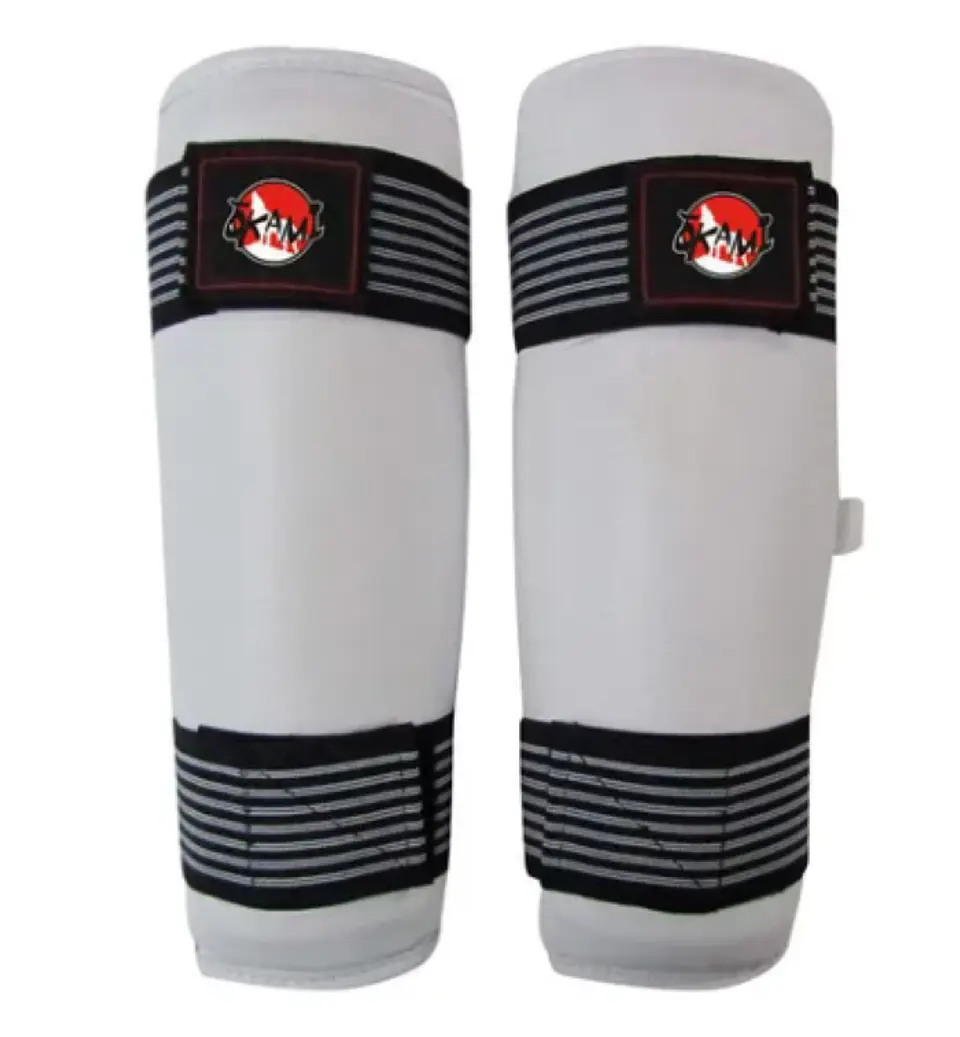 Canilleras de Artes Marciales Okami Rigida 1