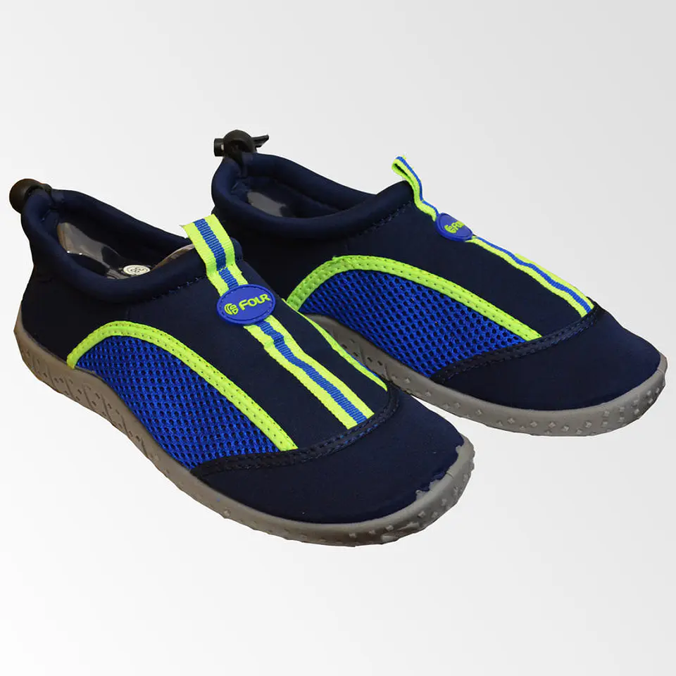 Zapatilla de Agua Four 1