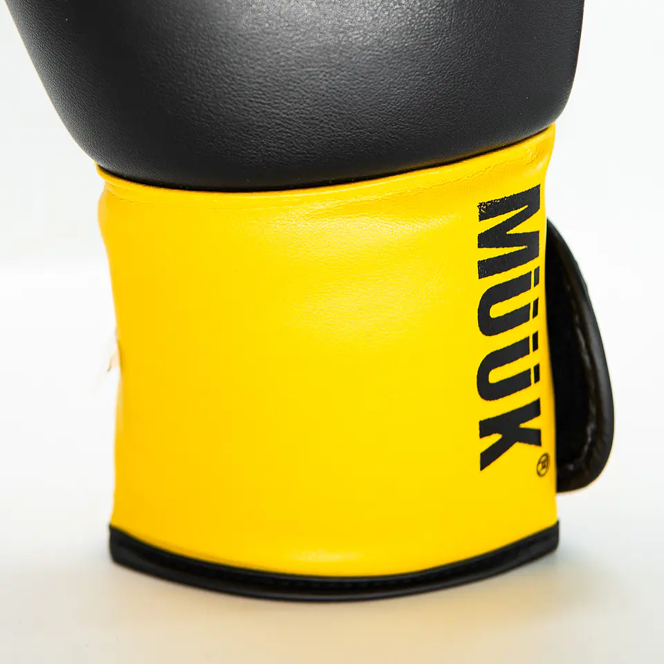 Guante De Box PU Impact Muuk Negro-Amarillo 6