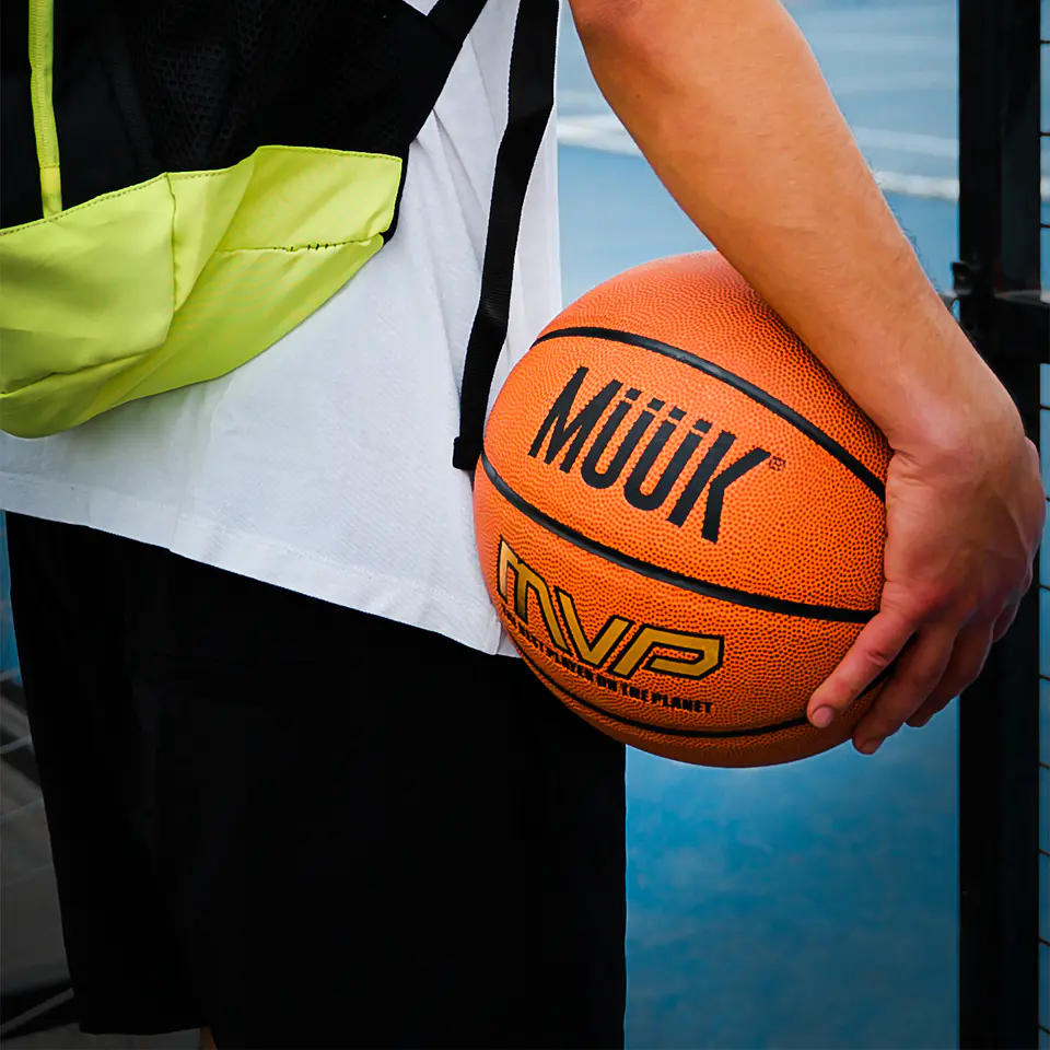 Balon de Básquetbol Muuk M-400 N°7 5