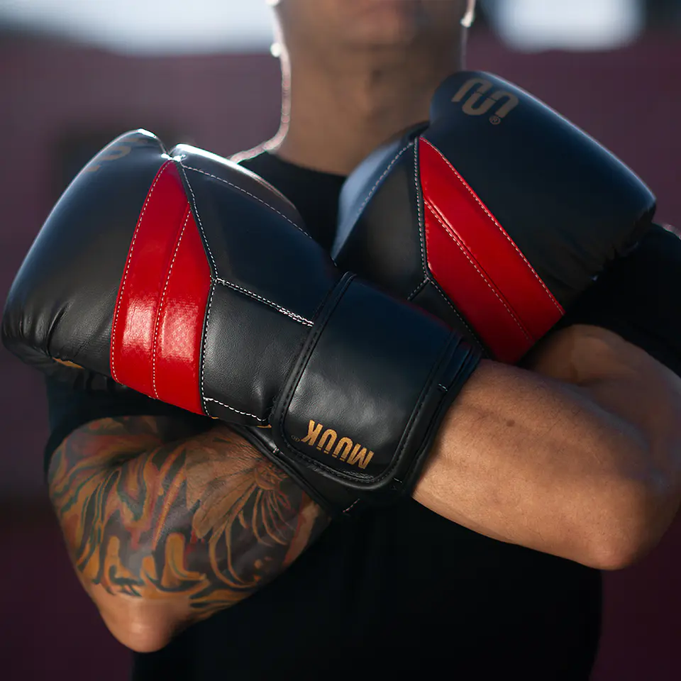 Guante De Box Muuk PU K.O. Negro-Rojo 10