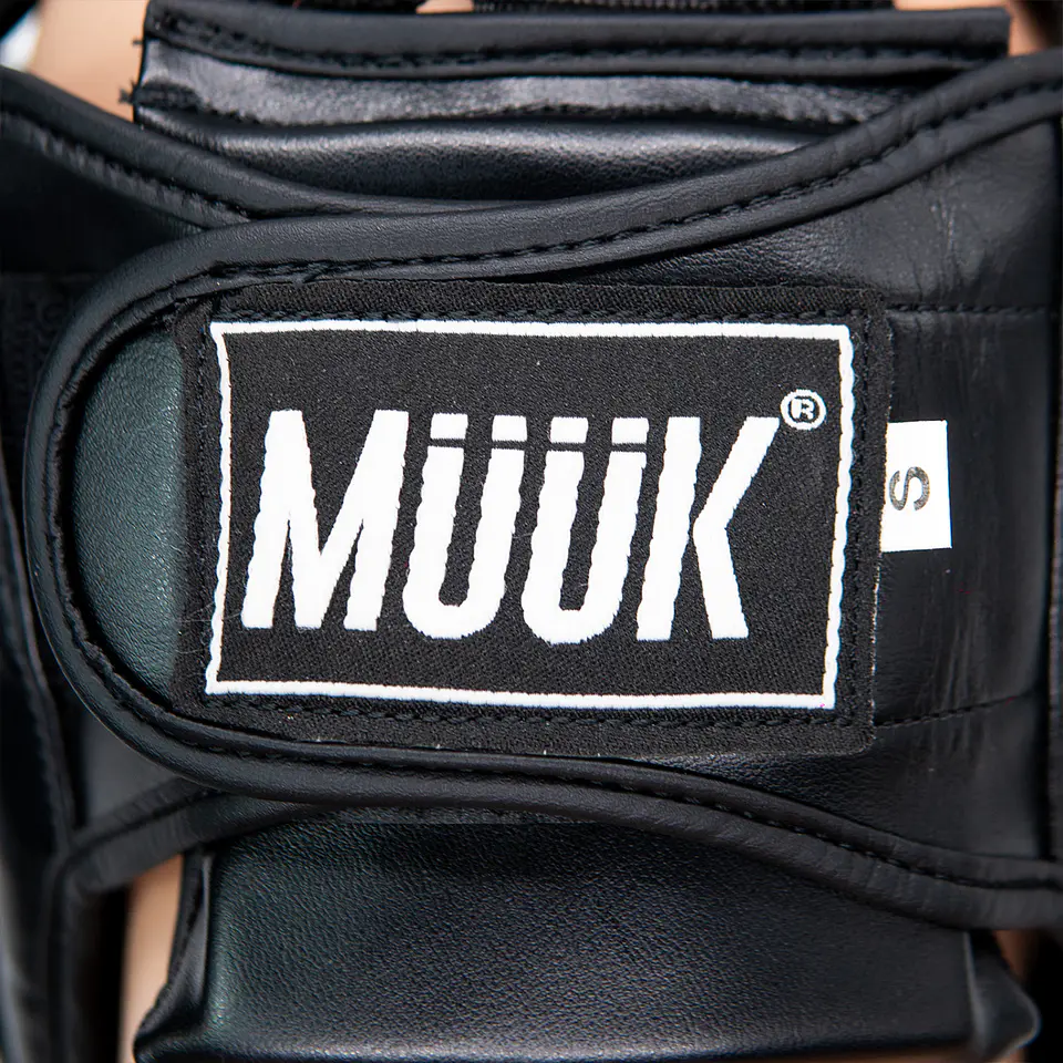 Cabezal De Boxeo Con Pomulo Muuk Negro 8