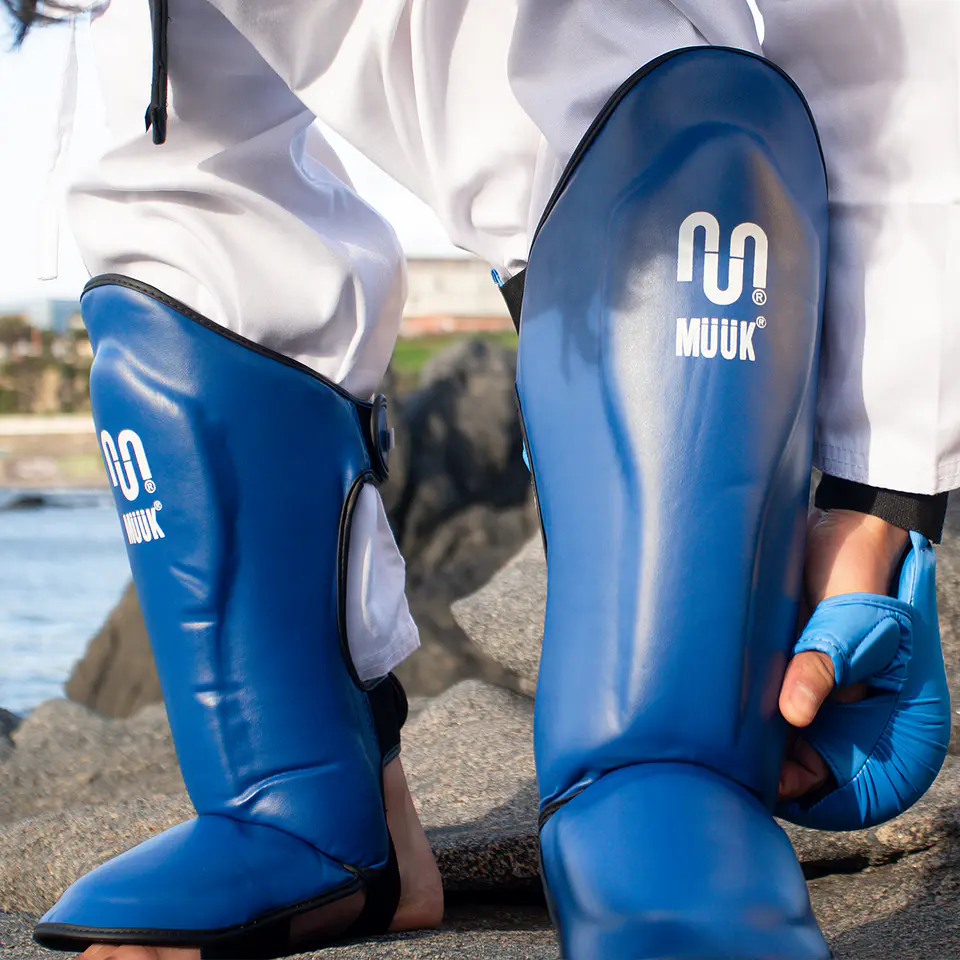 Canillera De Artes Marciales Muuk Pro Rojo 12