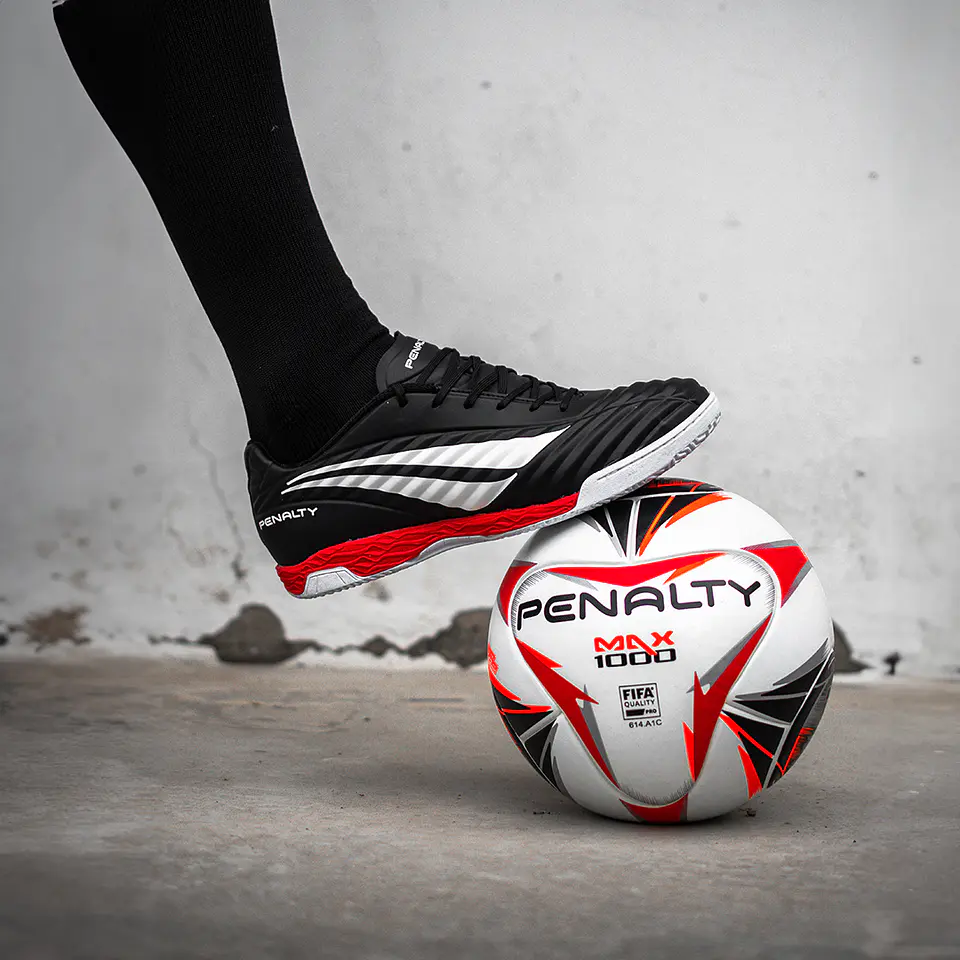Zapato de Futsal Penalty Brasil 70 Neo Negro/Rojo 5