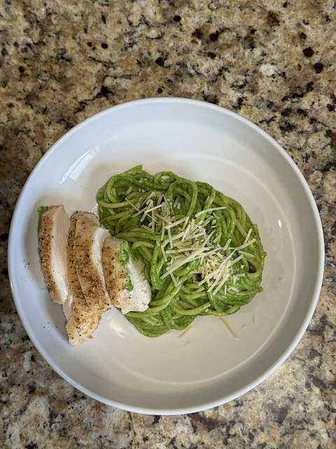Pasta Espinaca con Pollo
