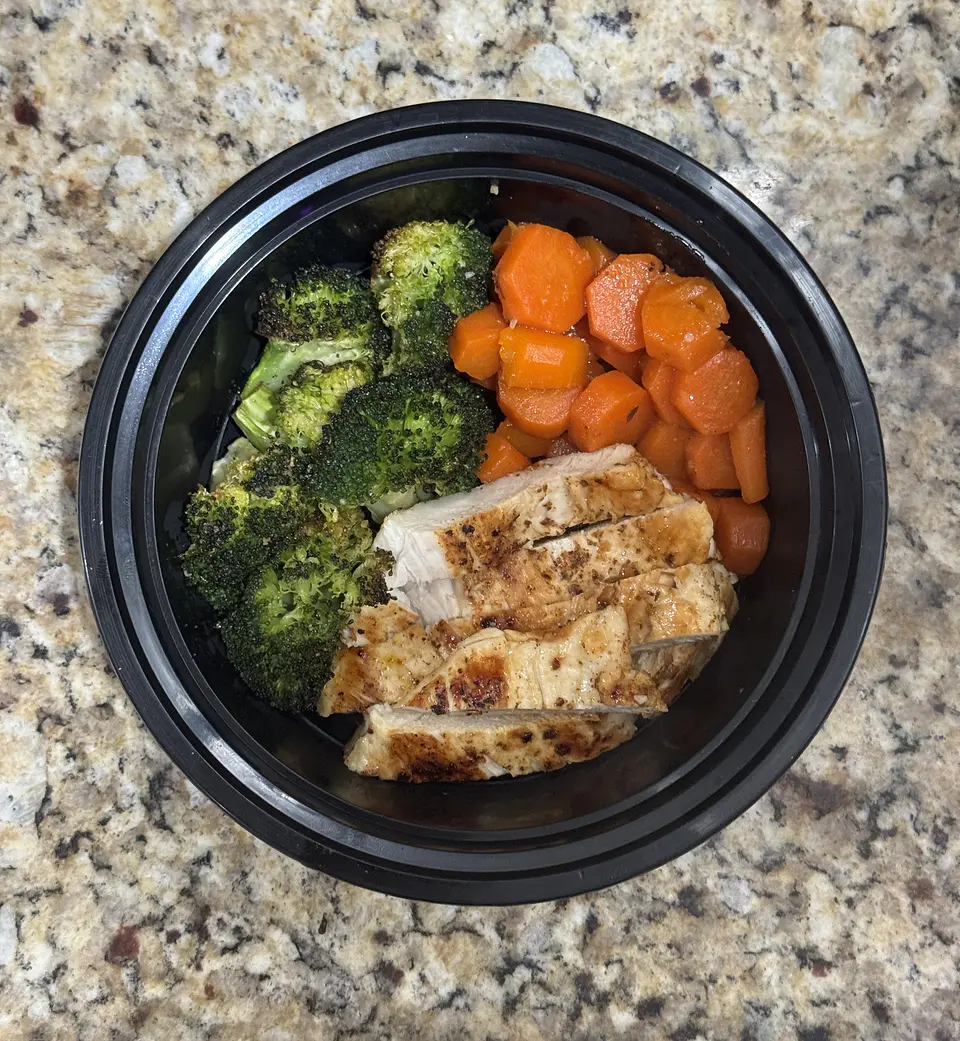 Pollo con Broccoli y zanahorria 1