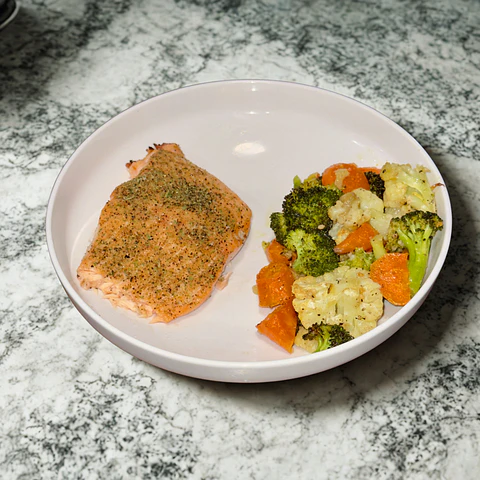 Salmon con Brocoli y coliflor