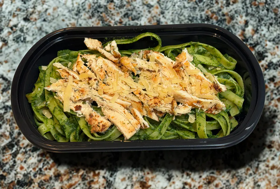 Pasta Espinaca con Pollo 1