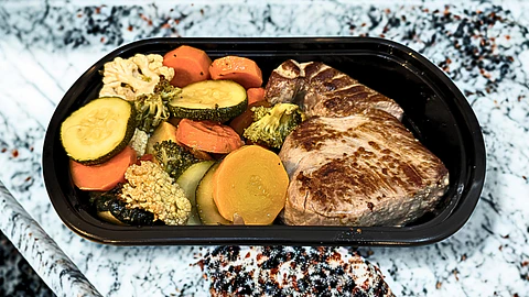 Atún a la plancha con vegetales