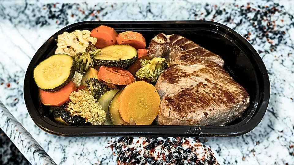 Atún a la plancha con vegetales 1